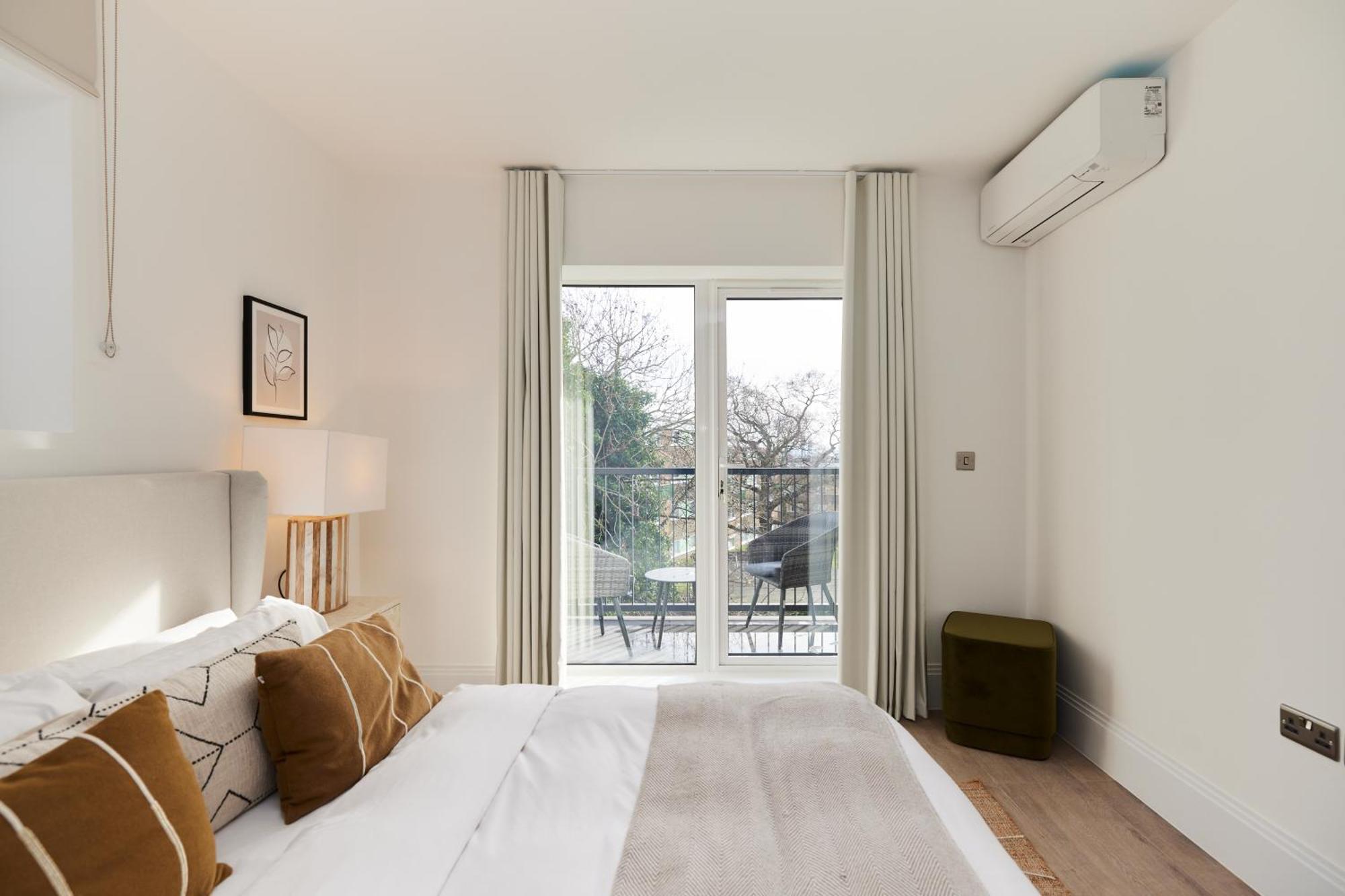 The Wembley Park Retreat - Modern 2bdr Flat With Balcony Апартаменты Лондон